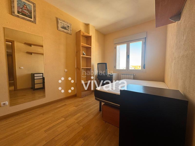 Foto 359c24af-a2bb-4ea7-a018-2ccb78fff3b0. Rent penthouse with heating parking in San Diego Madrid