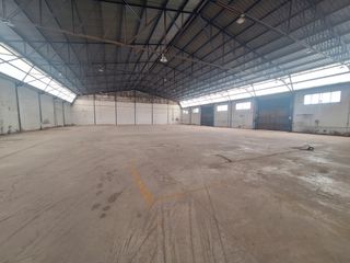 Industrial building in Alcantarilla. Nave 3300m2 en poligono oeste