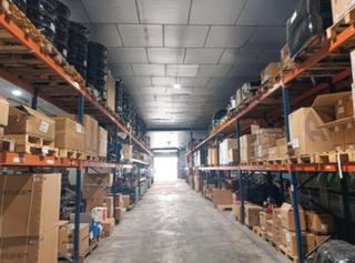Bâtiment à usage industriel à Alcantarilla. Nave 8400m2 con muelle y oficinas impresionante