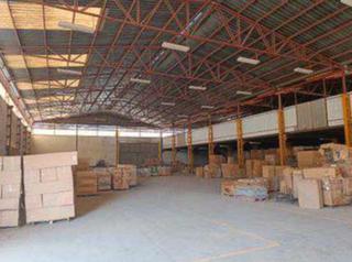 Lloguer Nau industrial a Alcantarilla. 2800m2 nave con muelles y campa