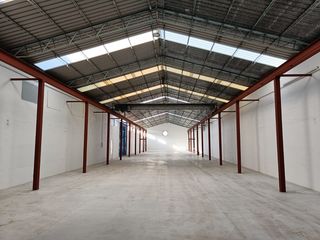 Location Bâtiment à usage industriel à Alcantarilla. Nave 900m2 con puente grua