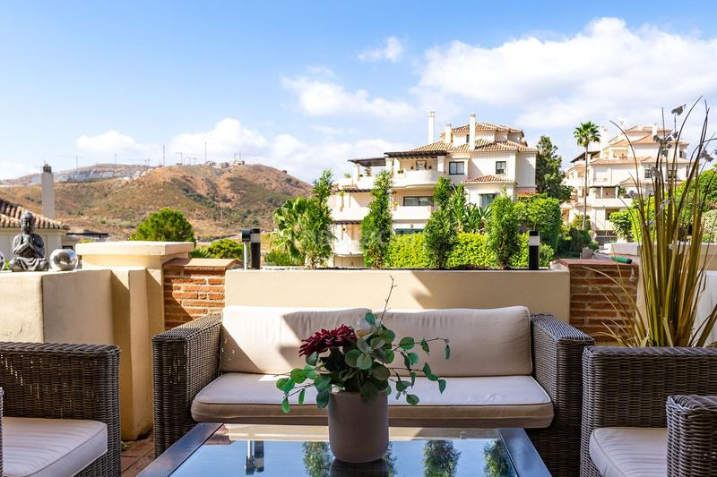 Foto 0e3a582e-60dd-4f3f-b78e-b0a07fe3ae5a. Rent apartment with parking in los arqueros - puerto del almendro Benahavís