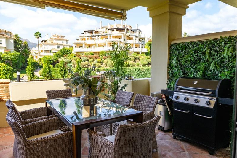 Foto d360e125-b0c4-4124-8eaf-36767fefaca8. Miete appartement mit parking in los arqueros - puerto del almendro Benahavís