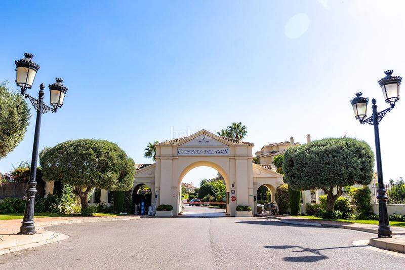 Foto 31c36a86-6b85-4a7d-9dd1-13b3f1faff7a. Affitto piccolo appartamento con parcheggio in los arqueros - puerto del almendro Benahavís