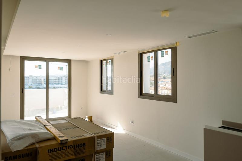 Foto 716ec17f-6670-4d9b-8a05-c4f0bc5a2e57. Duplex avec parking piscine dans Zona Calvario Estepona