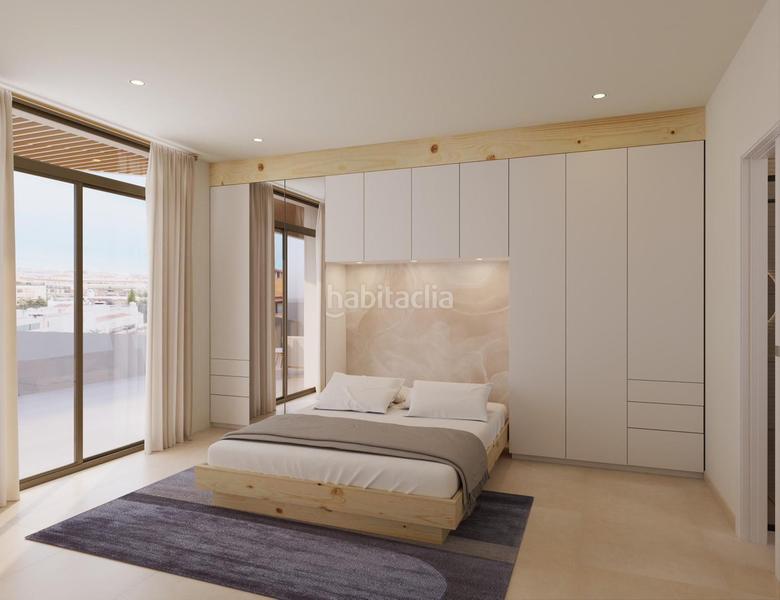 Foto 7829bedb-18b8-4ad1-94f8-0d56f5f1cf85. Duplex with parking pool in Zona Calvario Estepona