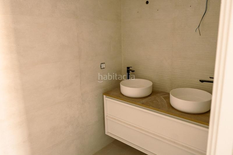 Foto 43328426-bb23-426f-94ee-29183d80433b. Zweistöckige wohnung mit parking pool in Zona Calvario Estepona