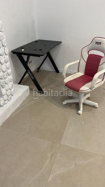 Foto f5e1c0bd-d4b8-42a4-bb7b-f9c8e825b38a. Alquiler local comercial en Calahonda Mijas