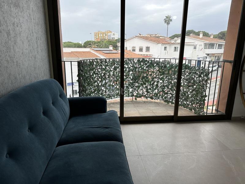 Foto 184ab9e5-268a-4934-8092-d6b37404fcd0. Lloguer local comercial a Calahonda Mijas