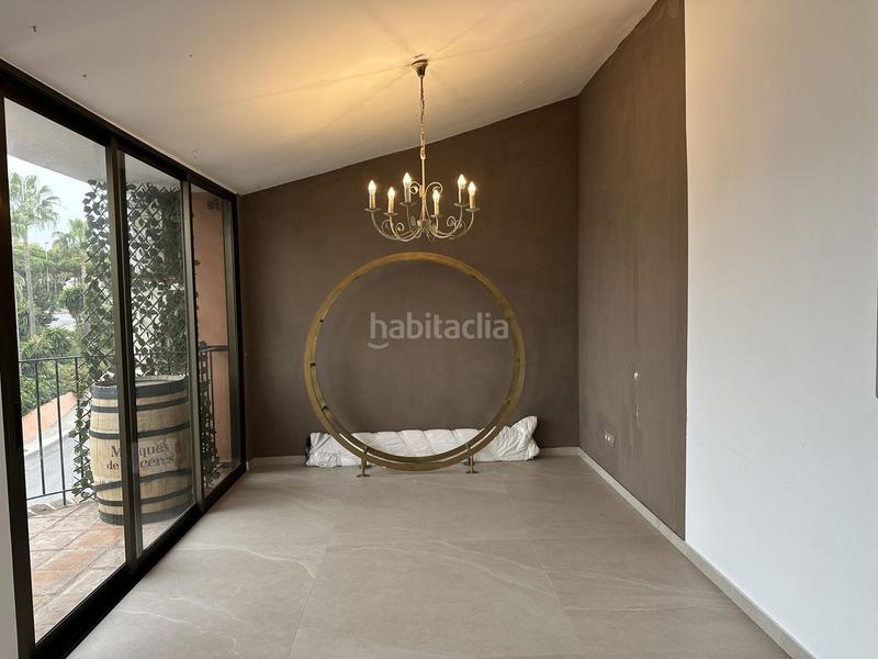 Foto 8ecf25bb-f5de-464d-b26e-61ee17fa9f48. Lloguer local comercial a Calahonda Mijas