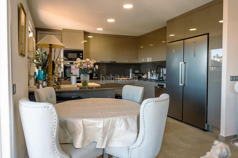 Foto 394df1d0-18a0-411d-868a-a7d1a5293f60. Àtic amb piscina a los arqueros - puerto del almendro Benahavís