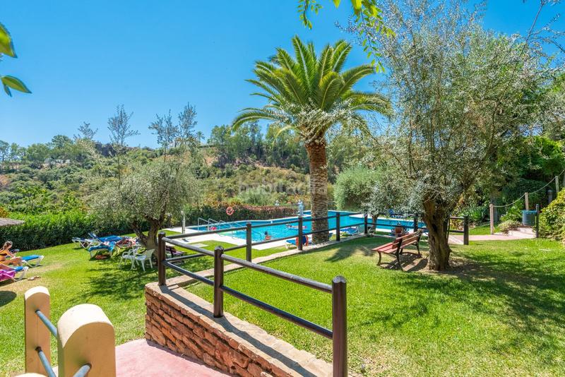 Foto 418a7363-70f8-4f28-8632-85bb82c956ec. Àtic amb piscina a los arqueros - puerto del almendro Benahavís