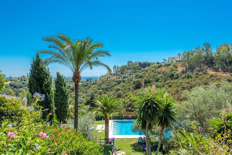 Foto 6ffcb7e7-49f0-4d13-b2dd-f044e900c42b. Àtic amb piscina a los arqueros - puerto del almendro Benahavís