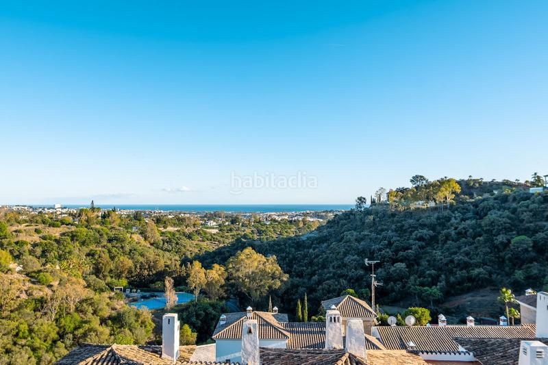 Foto a79ab4b3-1bcf-42a2-8f49-9f36a8ad93b4. Àtic amb piscina a los arqueros - puerto del almendro Benahavís