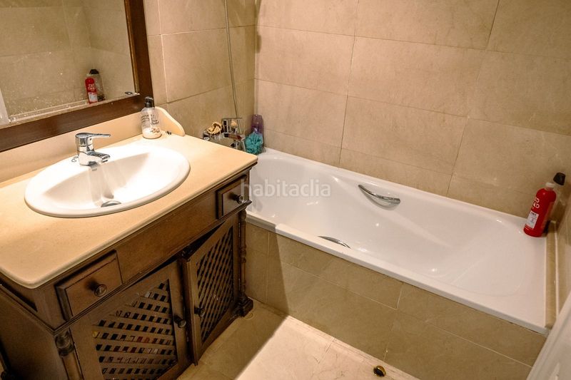 Foto 041f8fdb-ad82-4b09-a8da-d56ad91a45c8. Àtic amb aparcament piscina a los arqueros - puerto del almendro Benahavís