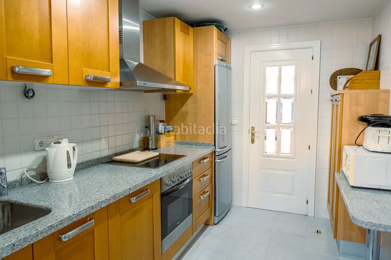 Foto 26662277-ce8c-4a4c-a488-c0713b4d60e2. Àtic amb aparcament piscina a los arqueros - puerto del almendro Benahavís