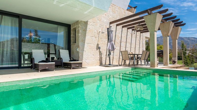 Foto 007e87c1-c1d4-4827-8c4e-149ce1a1bf51. Affitto chalet con parcheggio piscina in Los Naranjos Marbella