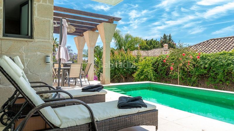 Foto 0cb77633-35da-438e-9af2-9d1c4424c382. Affitto chalet con parcheggio piscina in Los Naranjos Marbella