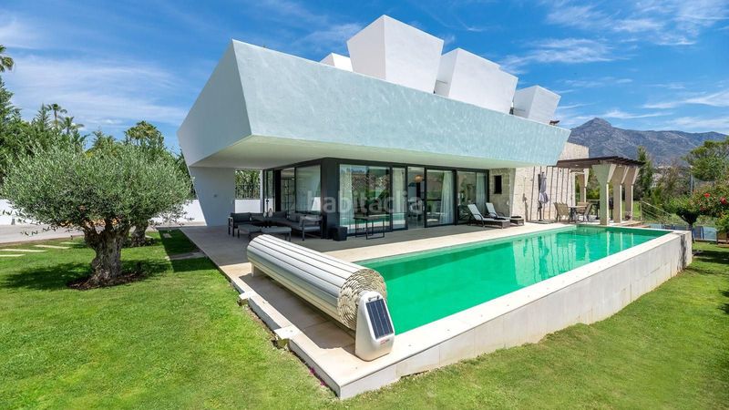 Foto 66ca0663-87d4-4920-a825-8cd7903bca5b. Affitto chalet con parcheggio piscina in Los Naranjos Marbella
