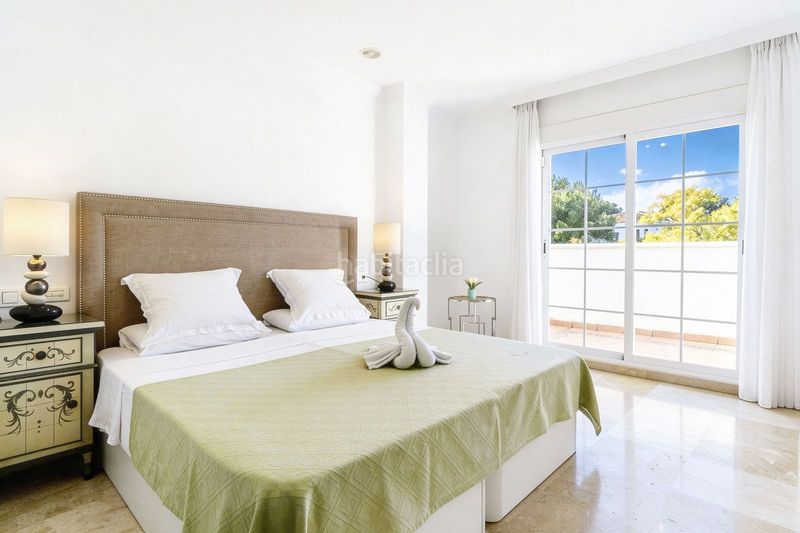 Foto 96644275-64cf-48c8-8c74-f3cf2c736df4. Lloguer dúplex amb aparcament piscina a Río Real Marbella