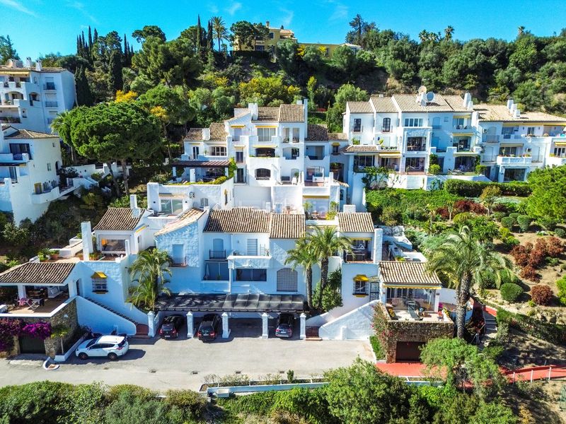 Foto 07cd29af-7a5b-4902-ba5a-79aa4731d49c. Apartamento en los arqueros - puerto del almendro Benahavís