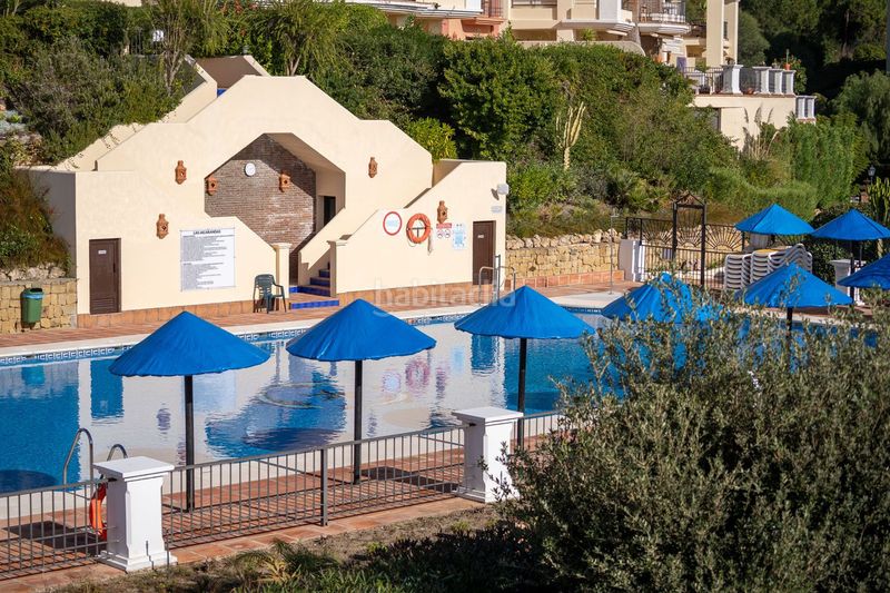 Foto 11ee1de0-5096-46de-9234-0d459b87d37e. Dúplex amb aparcament piscina a los arqueros - puerto del almendro Benahavís