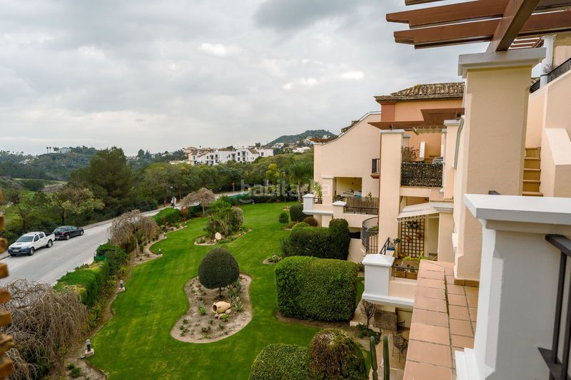 Foto a6bcb756-b21e-419e-8e14-ea454c77bc9b. Dúplex amb aparcament piscina a los arqueros - puerto del almendro Benahavís