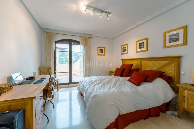 Foto d3989ed0-9c2f-4650-85d5-a53905252fb1. Dúplex amb aparcament piscina a los arqueros - puerto del almendro Benahavís