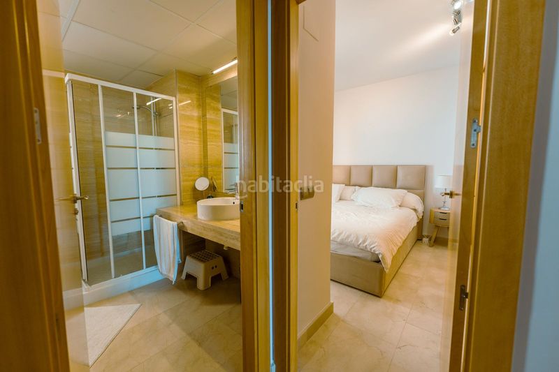 Foto 4915eef8-05fc-456f-be6b-ce50d1cb61bf. Apartament amb aparcament piscina a El Paraíso Benahavís