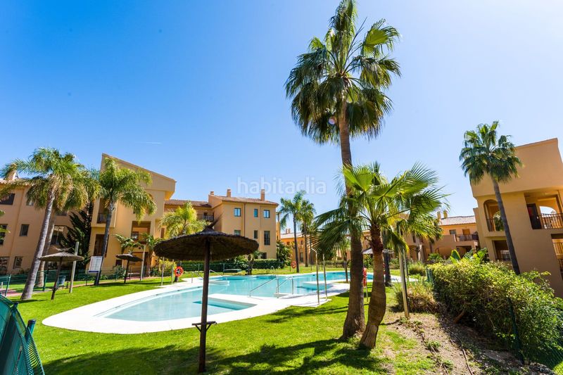 Foto c1e6f1fd-f79f-49c4-aafd-85f7dcdfa788. Apartament amb aparcament piscina a El Paraíso Benahavís