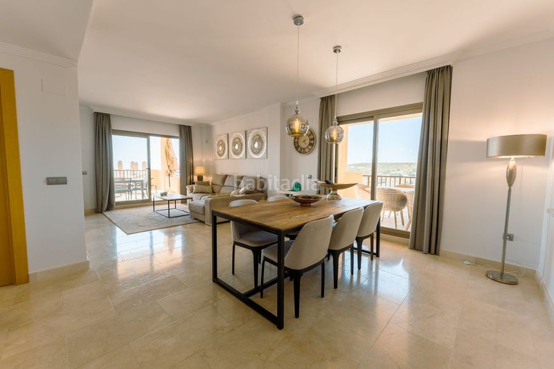 Foto a935f901-7f13-45d4-a1eb-4172557048ff. Apartamento en El Paraíso Benahavís