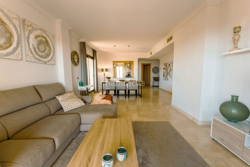 Foto b08f9325-62c2-4094-8423-4e0567f67734. Apartamento en El Paraíso Benahavís