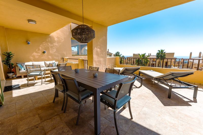Foto ddd243bf-113d-4c24-9428-e84b9f099b5b. Apartamento en El Paraíso Benahavís