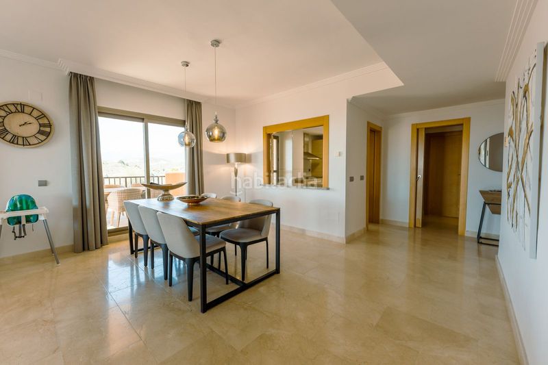 Foto ec8fc0f3-e901-41b3-a839-3a1b3d64664c. Apartamento en El Paraíso Benahavís