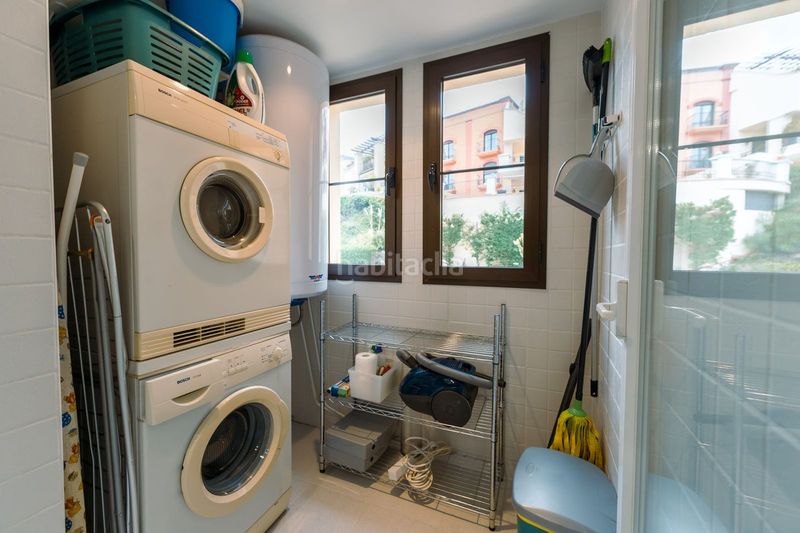 Foto 7556c186-b15a-426f-9594-06fc9ace5858. Duplex con parcheggio piscina in los arqueros - puerto del almendro Benahavís