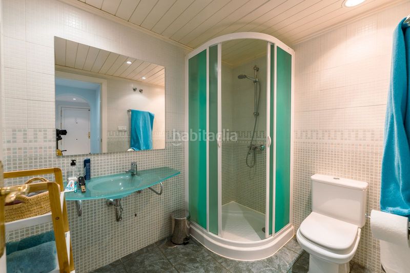 Foto f9b1353f-8054-45c4-bfdf-9257fff740c6. Duplex con parcheggio piscina in los arqueros - puerto del almendro Benahavís