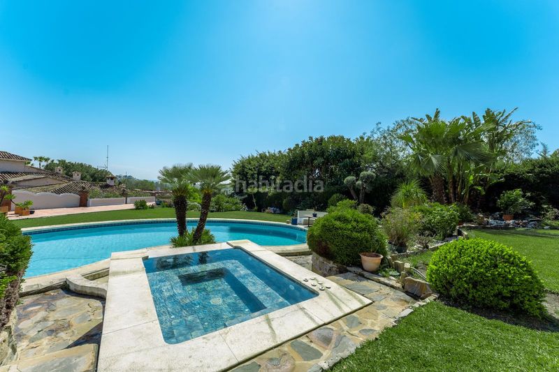 Foto b21b35c6-03f0-441b-8337-d90e936af227. Chalet en El Paraíso Benahavís