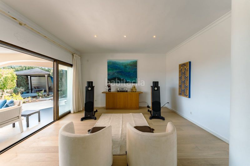 Foto 09b06664-3331-450f-9143-f47446ad5437. Xalet amb aparcament piscina a El Paraíso Benahavís