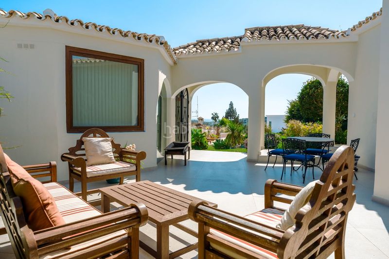 Foto 2fdcb8a3-933e-431c-8a0c-7ed8b403041a. Xalet amb aparcament piscina a El Paraíso Benahavís