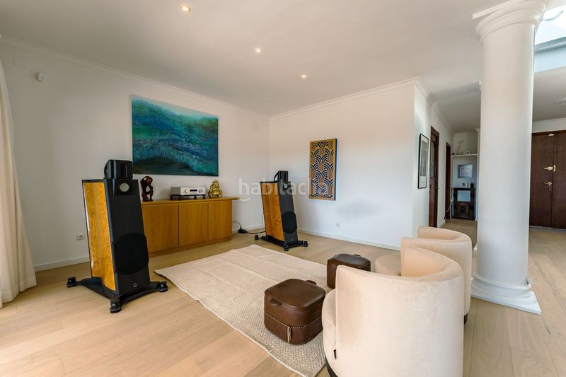 Foto 9e1afebe-2527-41e1-b30b-5e4d0cb8ec68. Xalet amb aparcament piscina a El Paraíso Benahavís