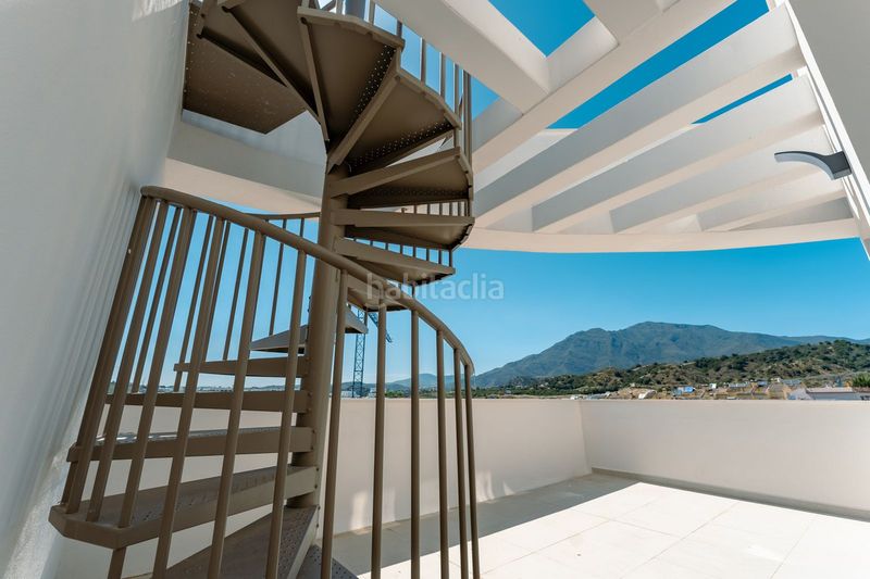 Foto 2a6f9016-480c-4814-a50b-06851b3a708a. Duplex avec parking piscine dans Zona Calvario Estepona