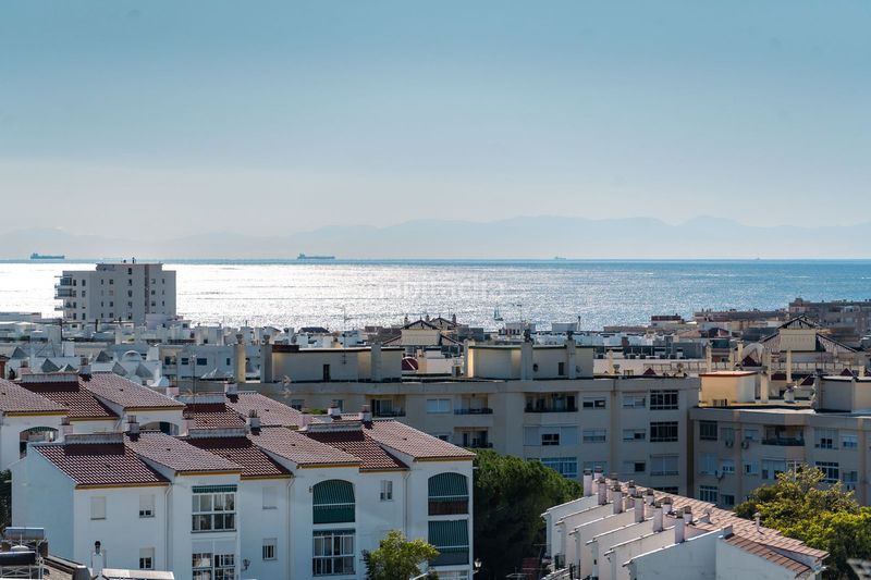 Foto bf618f31-9e95-40fb-b9e7-6a158eaea586. Duplex avec parking piscine dans Zona Calvario Estepona