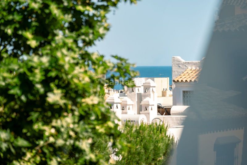 Foto 51b49034-4d5c-486b-9c71-40e8ce8b9d3a. Apartament amb aparcament piscina a Zona Calvario Estepona