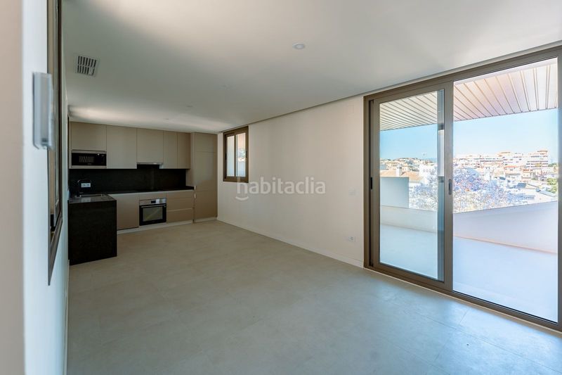 Foto c78e6c0e-2c7b-4875-8b8f-f724dc04bf2e. Apartament amb aparcament piscina a Zona Calvario Estepona