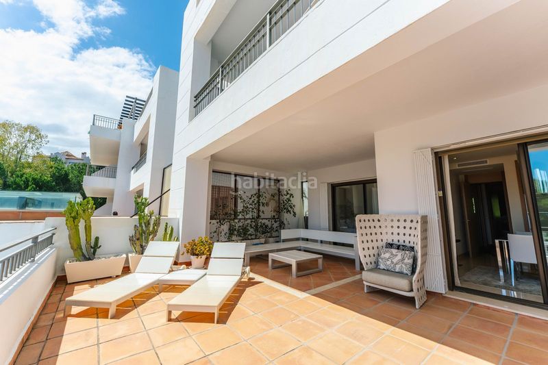 Foto db69db70-3f60-4202-b3d8-3a860b5d9afb. Apartament amb aparcament a La Quinta Benahavís