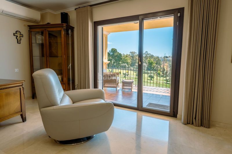 Foto 7336274d-b960-4215-aa71-1ff83071f9a5. Xalet amb aparcament piscina a Guadalmina Alta Marbella