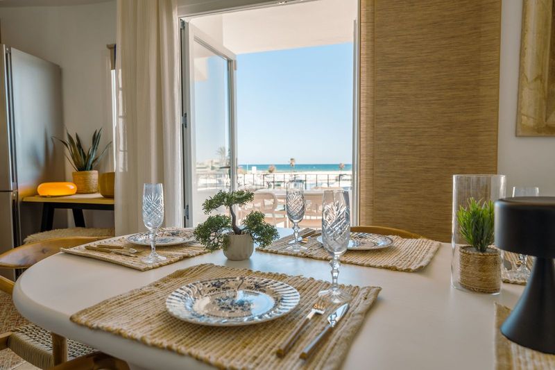 Foto 8227a8fe-f7cb-4451-9528-6a8565a3568d. Lloguer casa adossada amb aparcament piscina a Cabopino - Artola Marbella