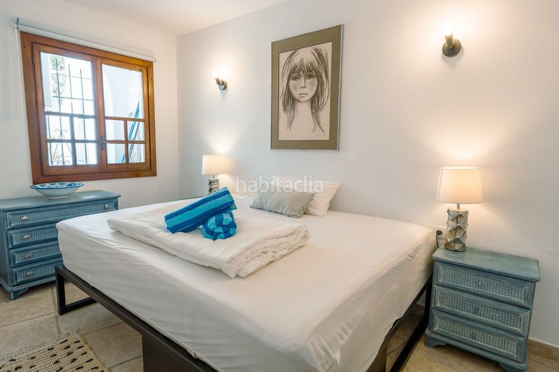 Foto abe3bb5e-cb39-4d33-9948-c53d8d6aa620. Lloguer casa adossada amb aparcament piscina a Cabopino - Artola Marbella