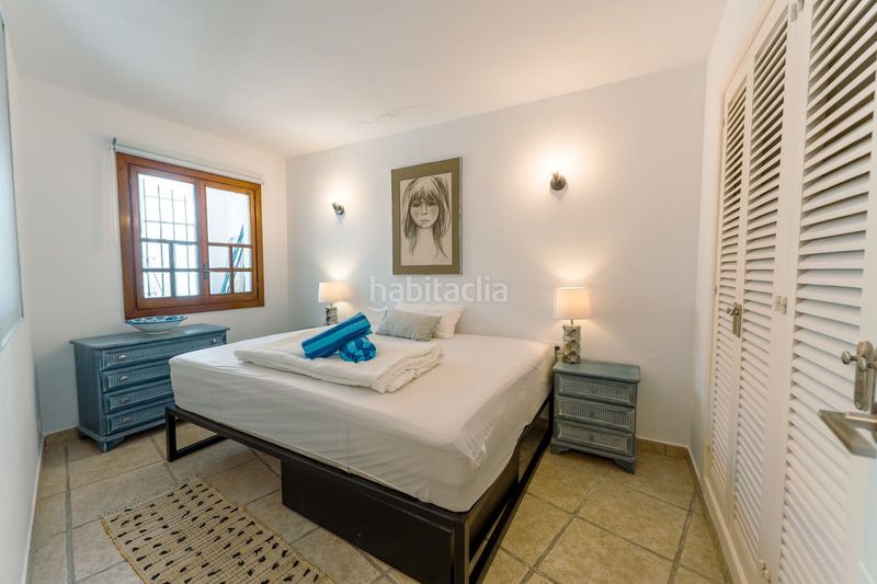 Foto b2df63fd-95e4-47cd-983e-5f9fb69584db. Lloguer casa adossada amb aparcament piscina a Cabopino - Artola Marbella
