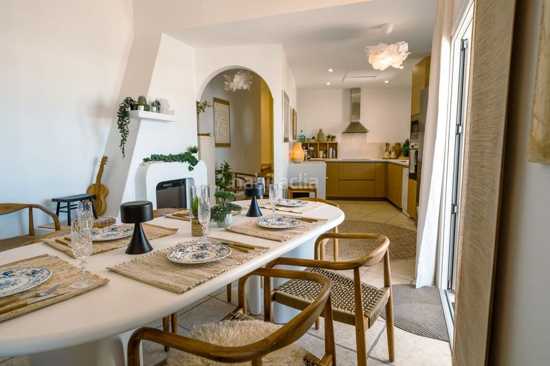 Foto c10aeb28-a7d4-4b2c-80af-b85422c4dbc5. Lloguer casa adossada amb aparcament piscina a Cabopino - Artola Marbella